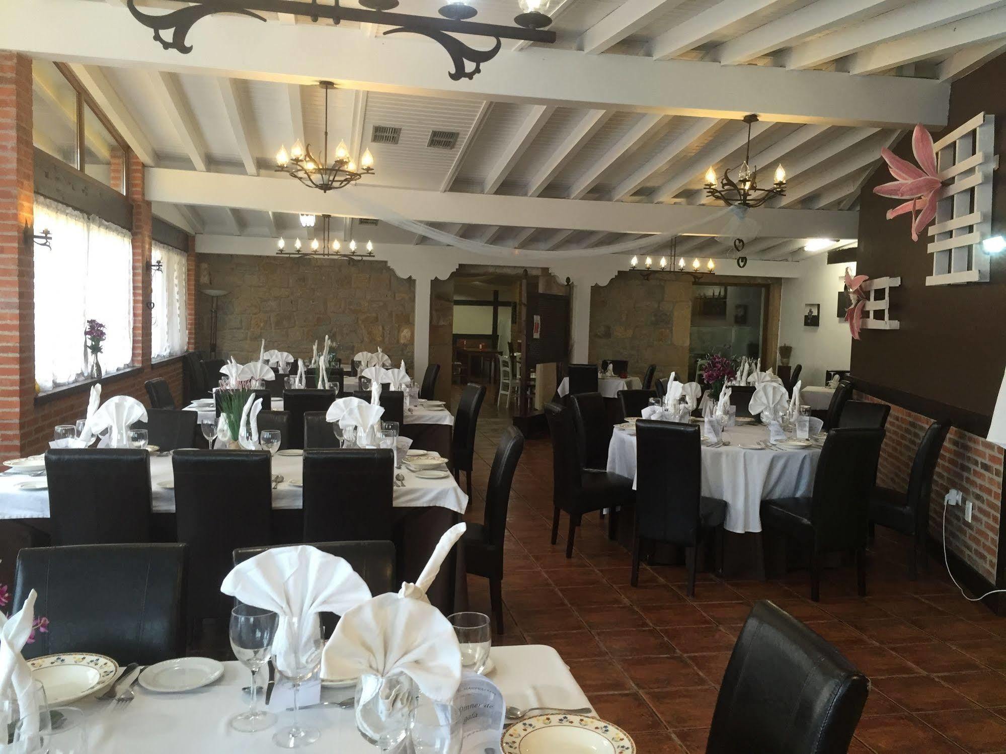 Hotel Marfrei Hinojedo Kültér fotó