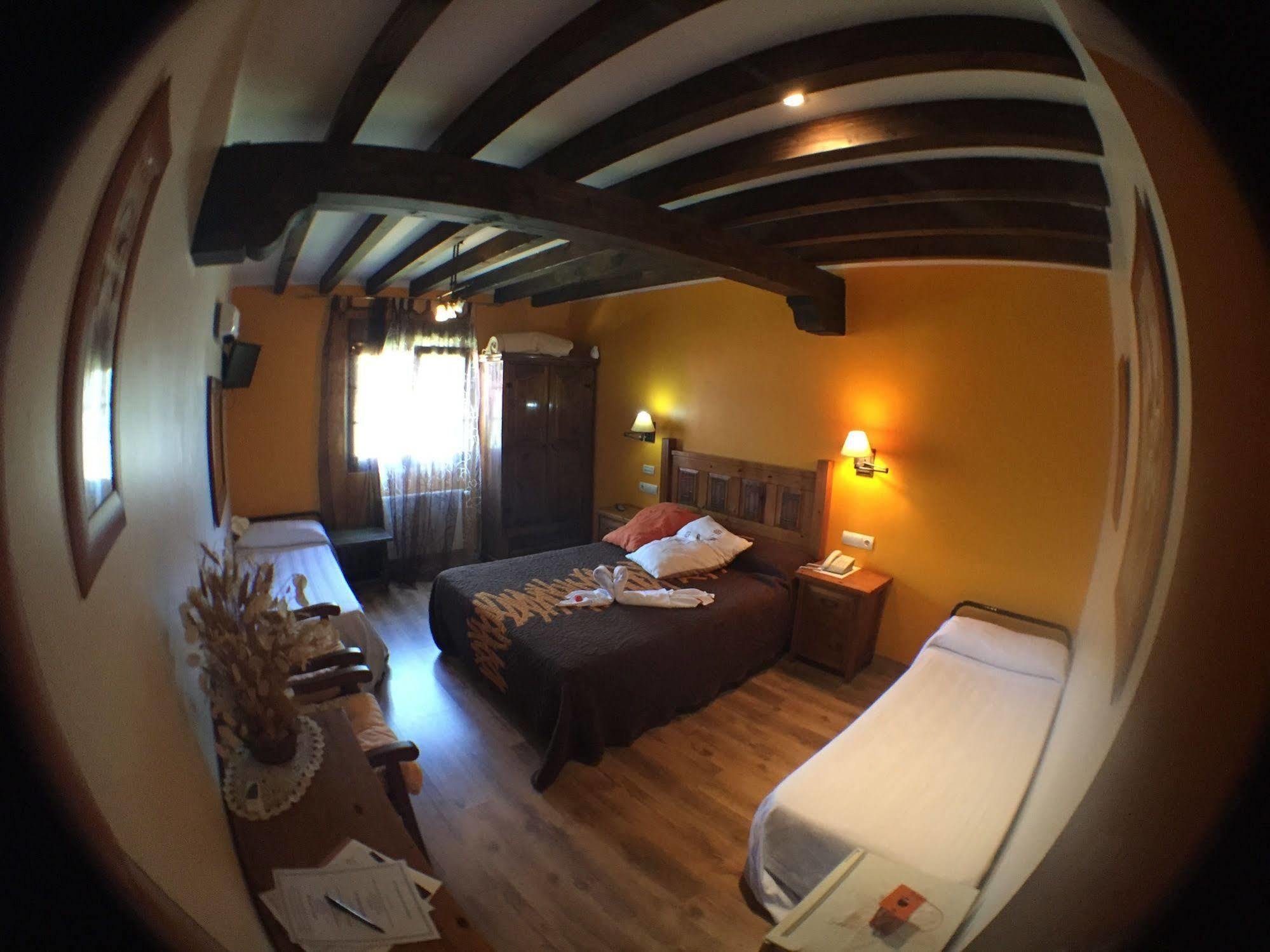 Hotel Marfrei Hinojedo Kültér fotó