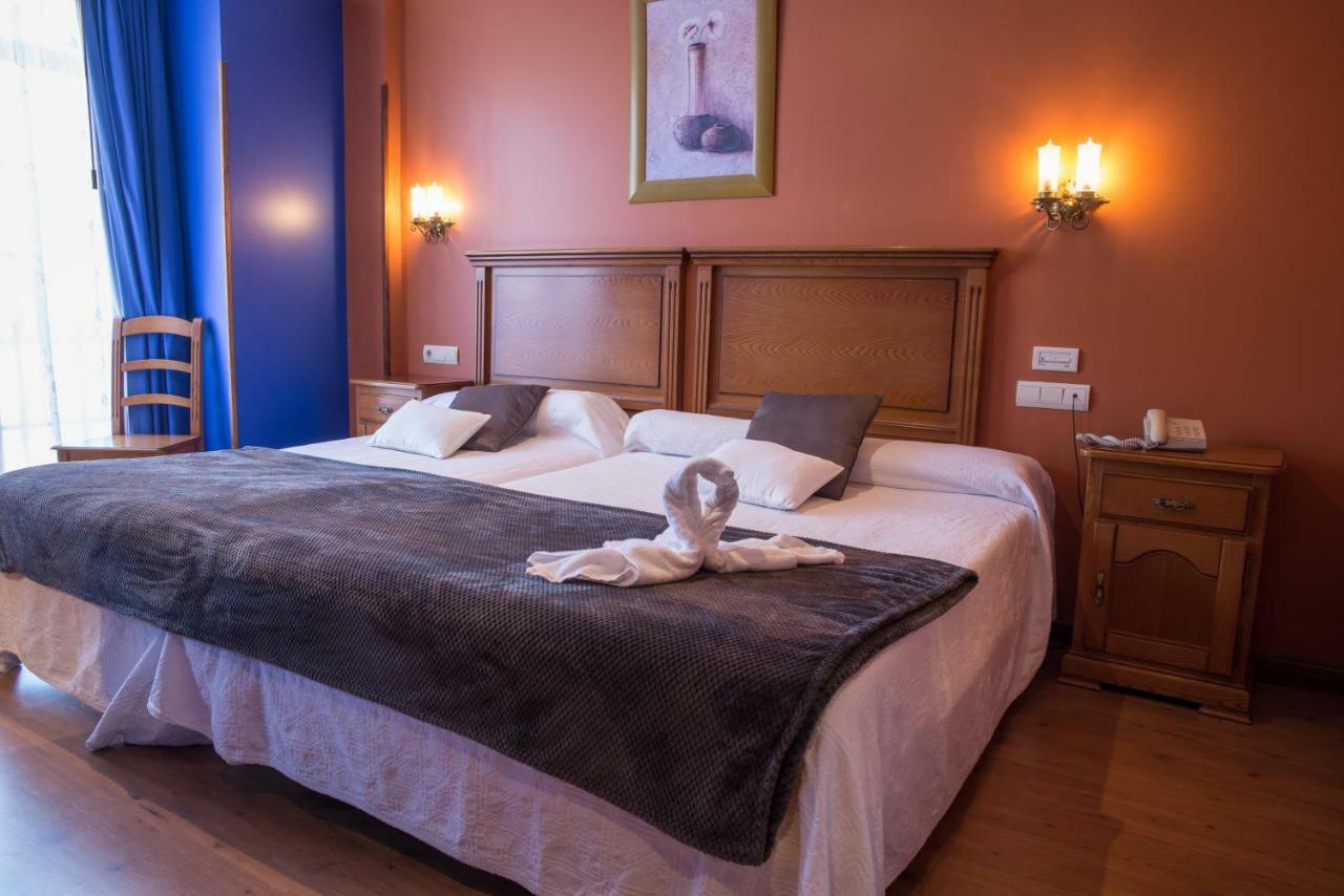 Hotel Marfrei Hinojedo Kültér fotó